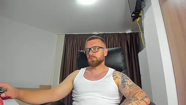 Findom_guy – Naživo XXX chat