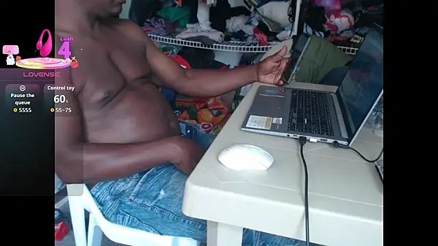 Chat +18 de SEXPOLIAMOR ao vivo