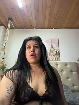 Andrea_secret_ live XXX chat
