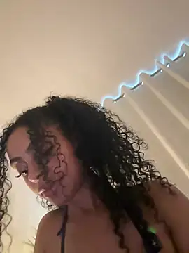Chat +18 de yasmingarcia ao vivo