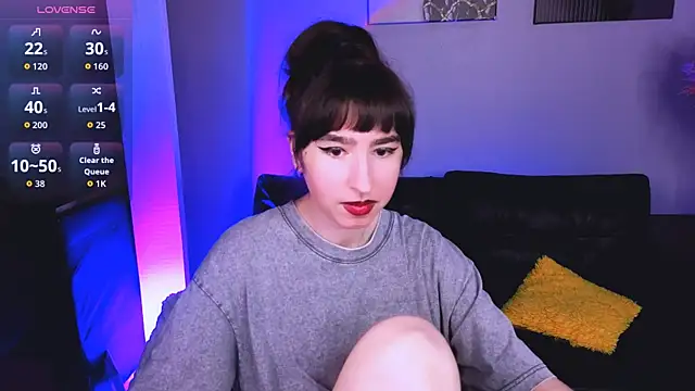 Lily_xBabe: онлайн-секс-чат