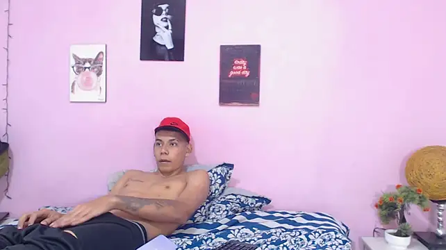 charlie_adams1's Webcam Show
