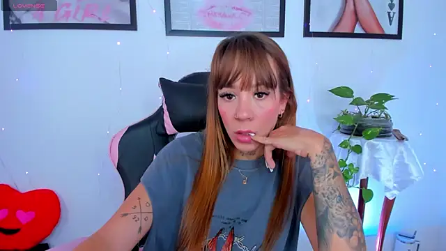 MelanieOconor's Live XXX Chat