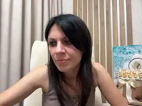 دردشة InjaAtHome الجنسية المباشرة