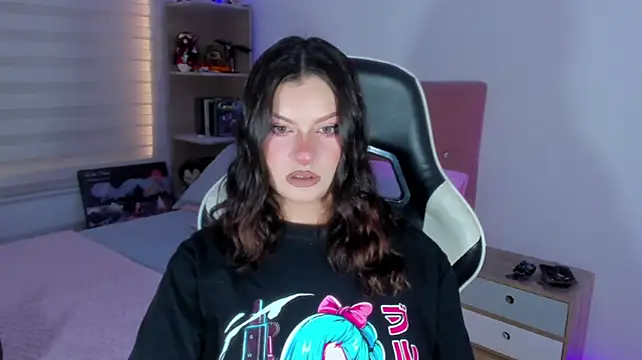 OphelianaRose33n Live XXX chat