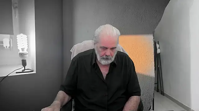Show modela madriano na web-kameri