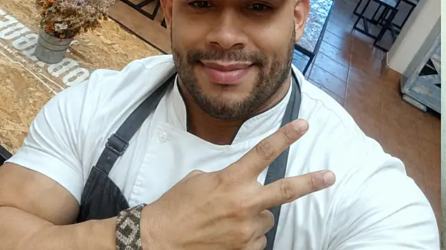 musclehetero's Webcam Show
