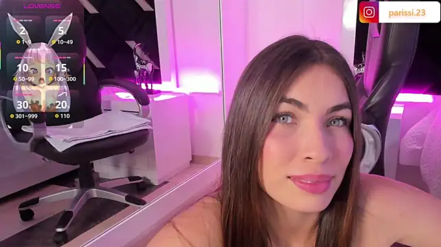Mia_Parissi Adlı Modelin Canlı XXX Sohbeti