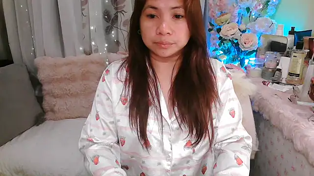 Chat XXX en directo de OhmyPinay