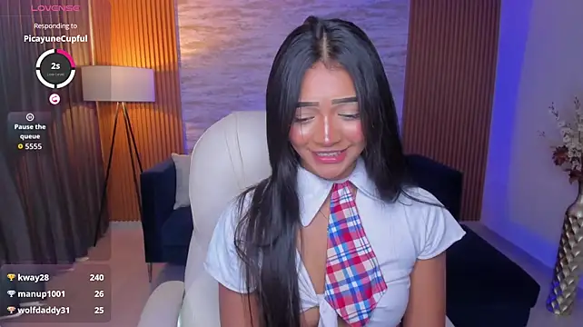 Chat +18 de kylie_collins ao vivo