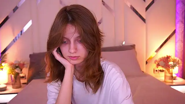 CuteeFoxy Chat XXX in diretta