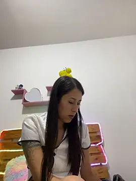 Chat +18 de ELY_FE_ ao vivo