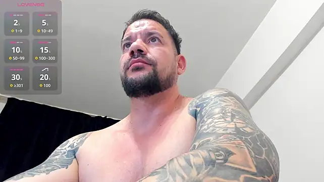 musclemonster31 Webcam show
