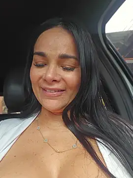 CataleyaRusso's Webcam Show