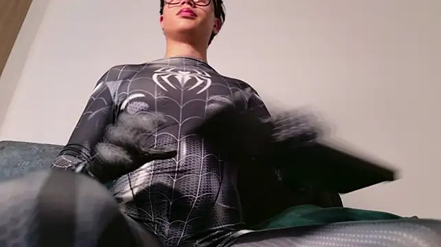 Edward_oa – Naživo XXX chat