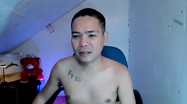 MANIACasianX Pertunjukan Webcam