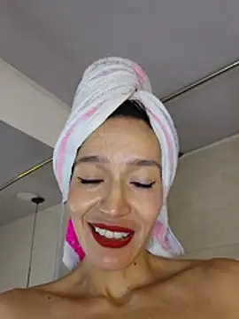 AmyRox_ XXX чат на живо