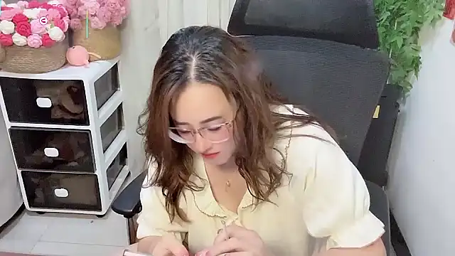 צ'אט XXX בשידור חי של NEWONETO