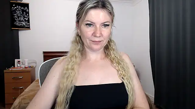 ParadiseAlina Adlı Modelin Canlı XXX Sohbeti