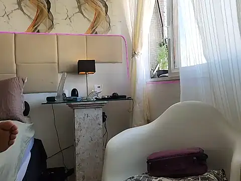 Chat +18 de EnricoNetto ao vivo