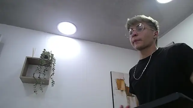 Show de Ari_Stonne na webcam
