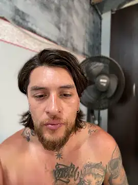 raymon616 Pertunjukan Webcam
