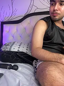 Samir_bear live XXX chat