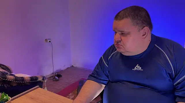 Show modela chubby_daddy na web-kameri