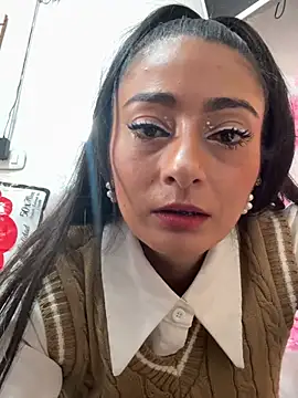 Chat XXX en directo de IsabellaMariet