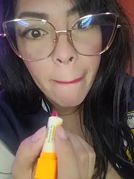 Chat +18 de Sayuri_Smith ao vivo