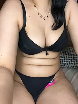 Putain_souzan Adlı Modelin Web Kamerası Şovu