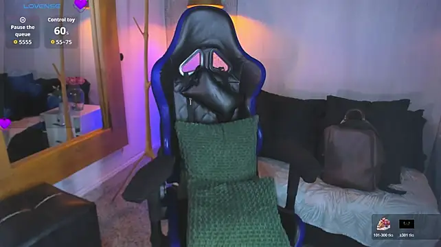 VladHellsing4's Live XXX Chat