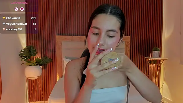 Chat +18 de kaitt_ ao vivo