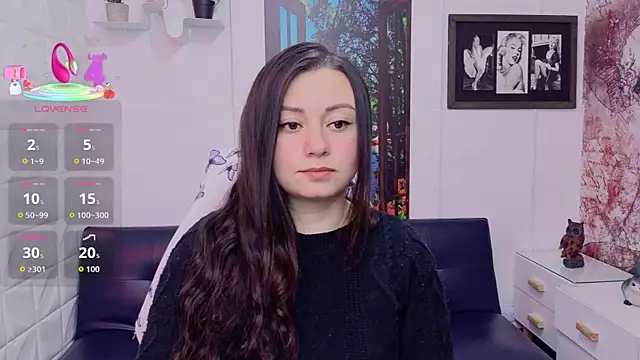 Chat +18 de Eva_Roussell ao vivo