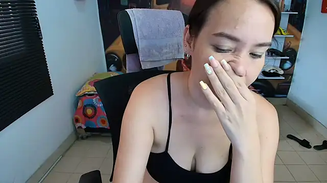 Chat +18 de juliet_noir ao vivo