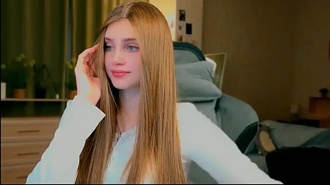 Chat +18 de yourbeautyarya ao vivo