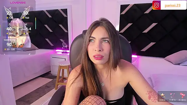 Chat +18 de Mia_Parissi ao vivo