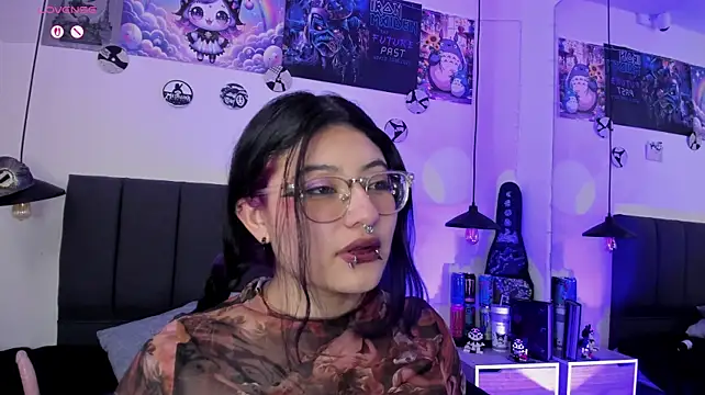 Chat +18 de SabrinaV_ ao vivo