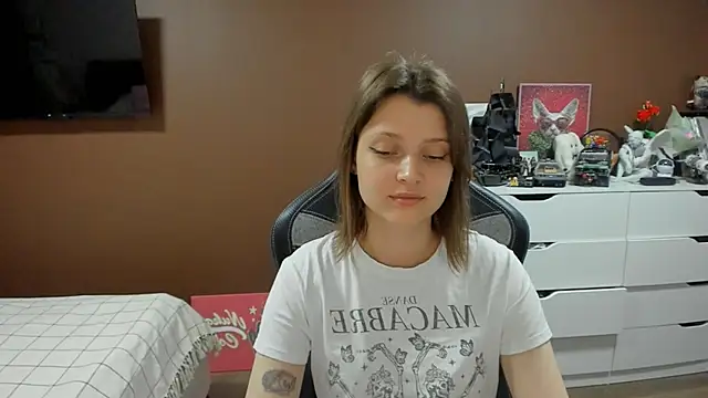 SoniNesti 라이브 XXX 채팅