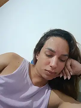 Chat +18 de ofjuliaa ao vivo