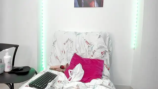Chat +18 de sindy_castro ao vivo