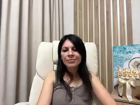 InjaAtHome's Live XXX Chat