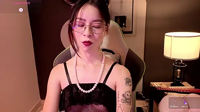 Chat +18 de rosse_98_ ao vivo
