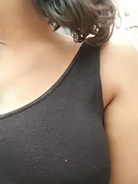 Chat +18 de Andreita_95 ao vivo