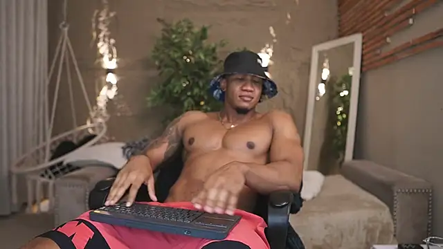 צ'אט XXX בשידור חי של LoganVarela