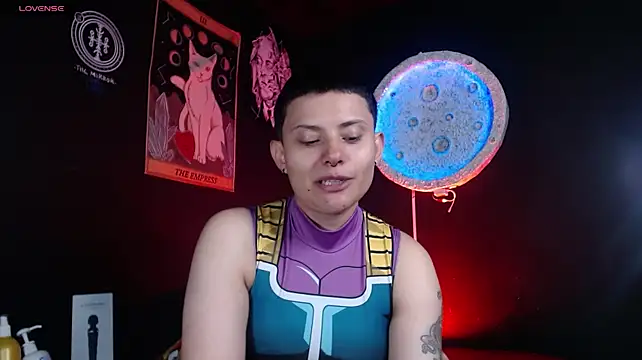 Chat +18 de girl_intense444 ao vivo
