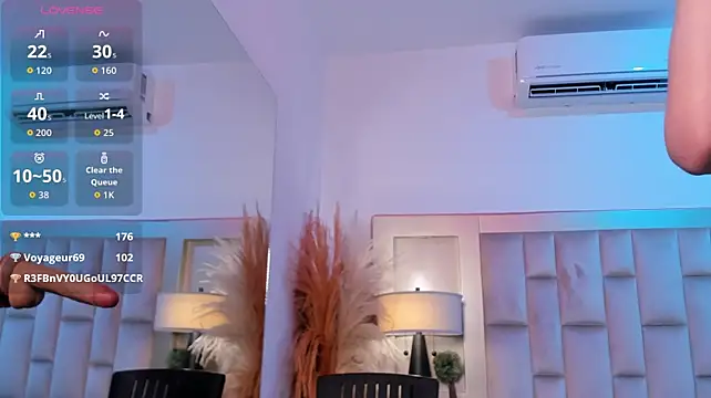XXX chat uživo modela MaxxieRay