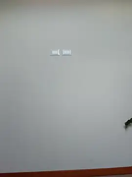 XXX chat uživo modela SquirtQueen__
