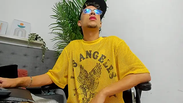 philip_miller3 – webcam-show