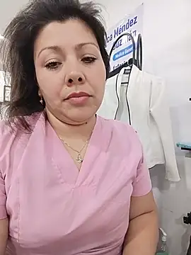 SARA_21- Adlı Modelin Canlı XXX Sohbeti
